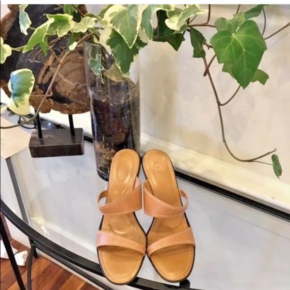 AUTHENTIC TODS TOD BROWN TAN SLIDES SANDALS 9 1/2 - Picture 2 of 8